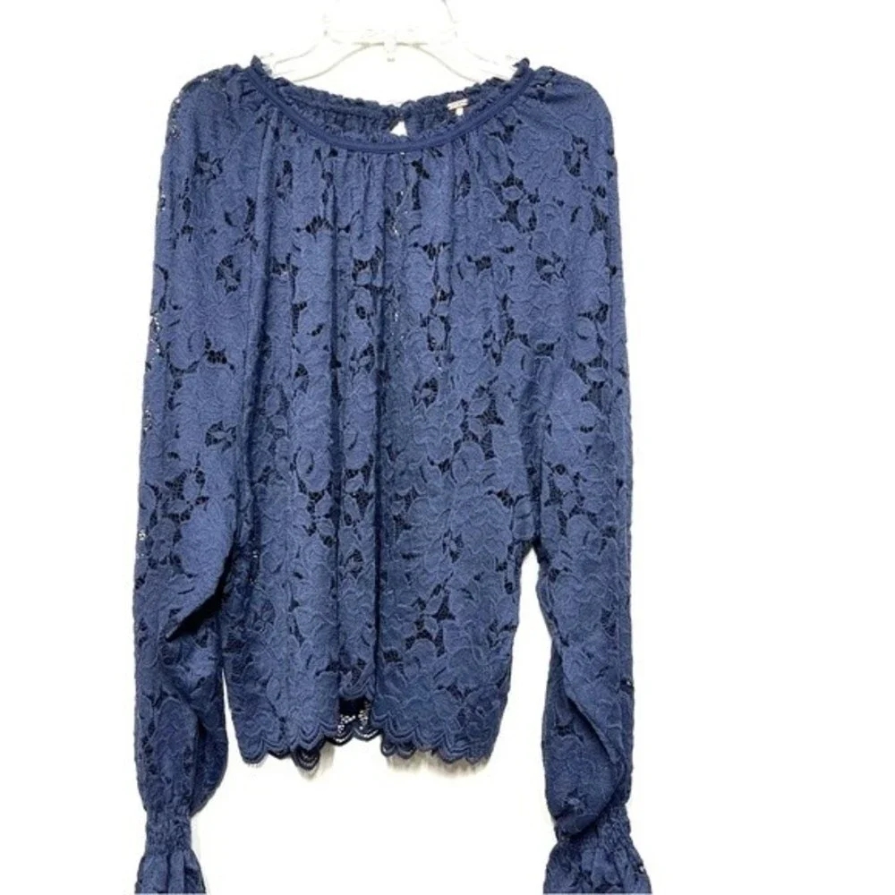 Free People Olivia Lace Tee in Navy M NWT